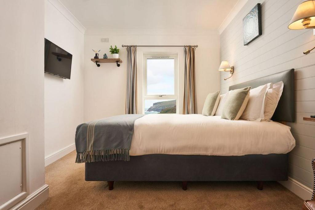 Port William Inn ทินเทเจล ภายนอก รูปภาพ