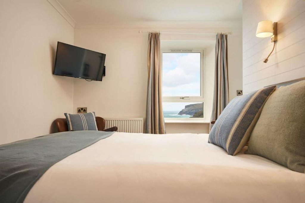 Port William Inn ทินเทเจล ภายนอก รูปภาพ