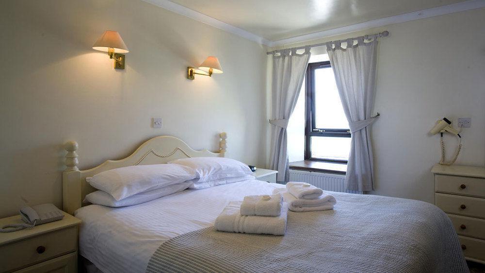 Port William Inn ทินเทเจล ภายนอก รูปภาพ